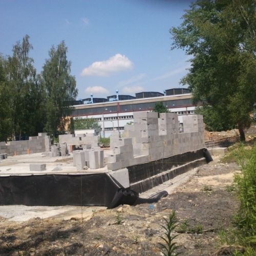 2011 – wykup gruntu pod budowę nowej siedziby.